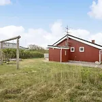 Hermandine - 700m From The Sea By Interhome Lakolk